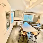 Apartmán Comfort & Wifi - - 4 Pers - Tram B *