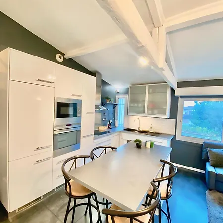 Comfort & Wifi - - 4 Pers - Tram B *